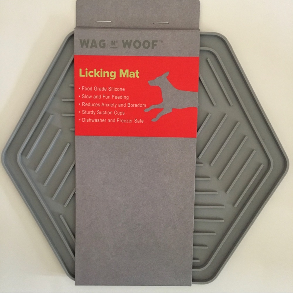 NEW Dog Licking Mat Gray |  Wag n Woof